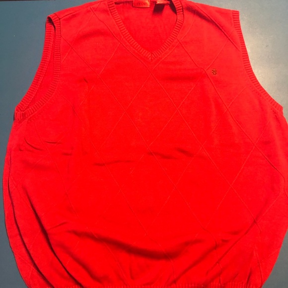 Men’s IZOD Sweater Vest - Picture 1 of 3